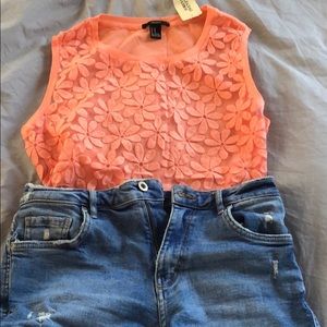NWT FOREVER 21 PEACH FLORAL TANK
